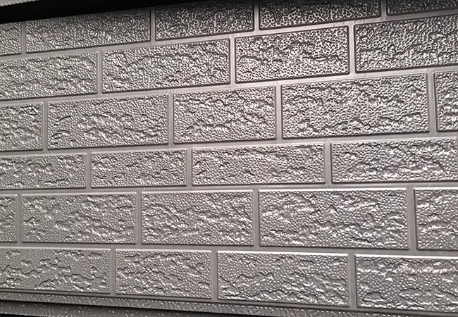 Panel tłoczony z metalu